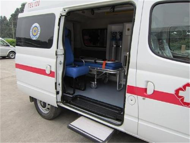 镇雄救护车出租服务案例7