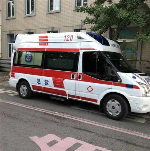 镇雄选择我们的救护车出租,开启安心转院之旅